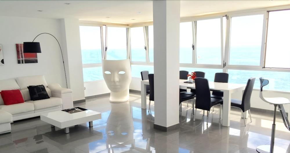 The Mask Apartment Blueline بينايدورم المظهر الخارجي الصورة